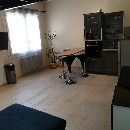 Apartment Grand Studio Centre Ville St Raphael Saint-Raphael (Var)